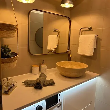Apartamento Centre-ville Gare Tgv, Arene... A Porter De Pieds Nîmes